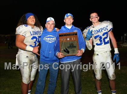 Thumbnail 2 in Lompoc vs. Cabrillo (CIF SS Northwest Division Final) photogallery.