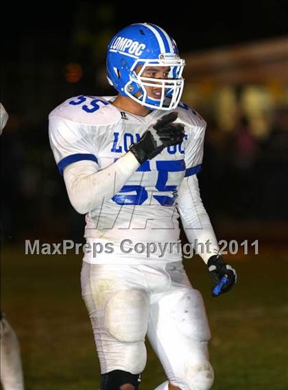Thumbnail 3 in Lompoc vs. Cabrillo (CIF SS Northwest Division Final) photogallery.