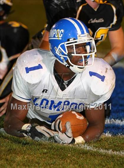Thumbnail 3 in Lompoc vs. Cabrillo (CIF SS Northwest Division Final) photogallery.