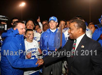 Thumbnail 1 in Lompoc vs. Cabrillo (CIF SS Northwest Division Final) photogallery.