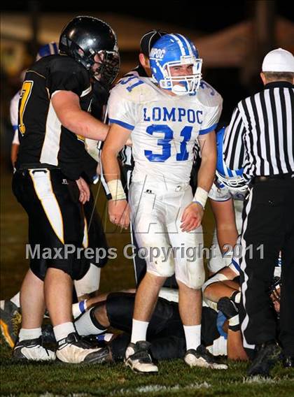 Thumbnail 3 in Lompoc vs. Cabrillo (CIF SS Northwest Division Final) photogallery.