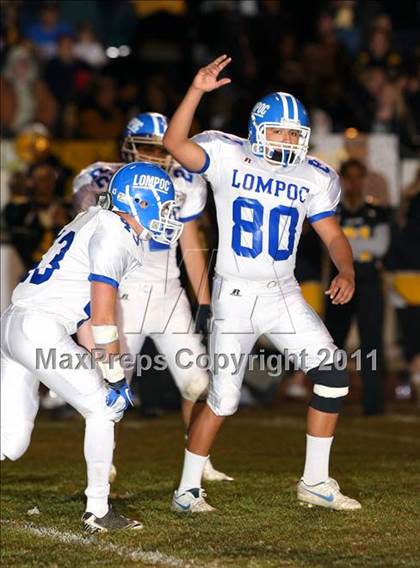 Thumbnail 3 in Lompoc vs. Cabrillo (CIF SS Northwest Division Final) photogallery.