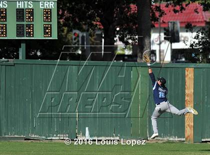 Thumbnail 2 in Los Osos @ Upland photogallery.