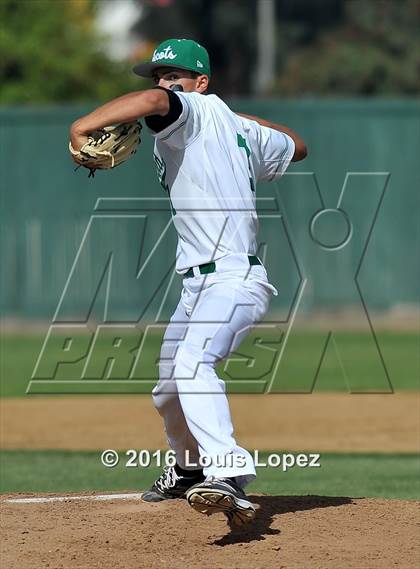 Thumbnail 3 in Los Osos @ Upland photogallery.