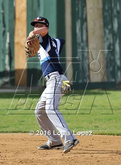 Thumbnail 1 in Los Osos @ Upland photogallery.