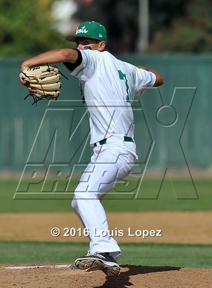 Thumbnail 2 in Los Osos @ Upland photogallery.