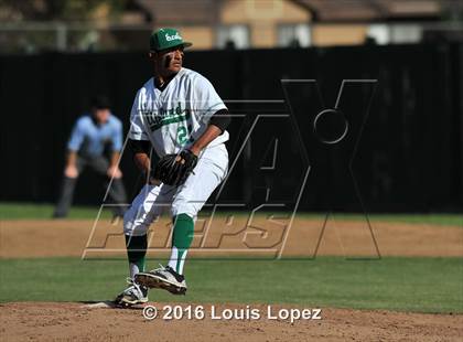 Thumbnail 1 in Los Osos @ Upland photogallery.