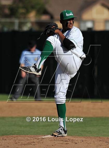 Thumbnail 3 in Los Osos @ Upland photogallery.