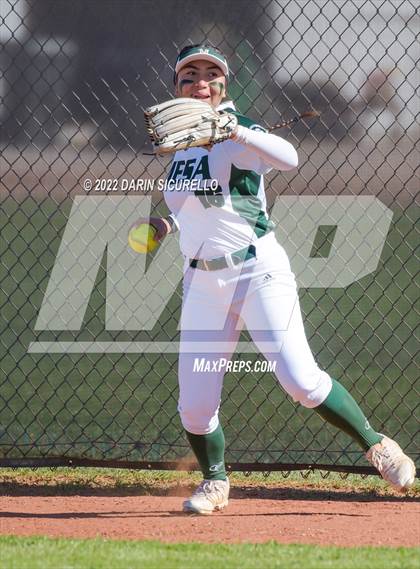 Thumbnail 2 in Murrieta Mesa vs. Marina (Dave Kops Tournament of Champions) photogallery.