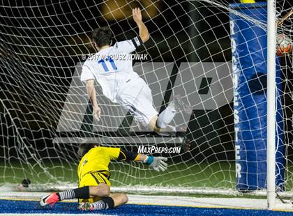 Thumbnail 3 in Clarkston @ Rochester (MHSAA District I Final) photogallery.