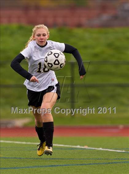 Thumbnail 3 in Elmira @ Corning (Section 4 Class AA Semifinal) photogallery.