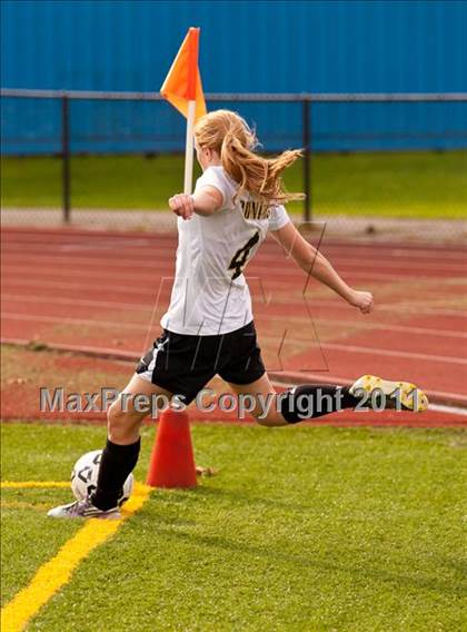 Thumbnail 1 in Elmira @ Corning (Section 4 Class AA Semifinal) photogallery.
