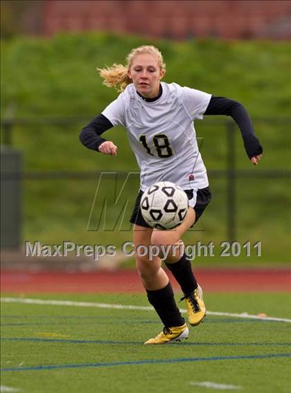 Thumbnail 2 in Elmira @ Corning (Section 4 Class AA Semifinal) photogallery.
