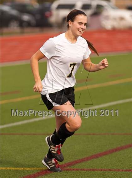 Thumbnail 2 in Elmira @ Corning (Section 4 Class AA Semifinal) photogallery.