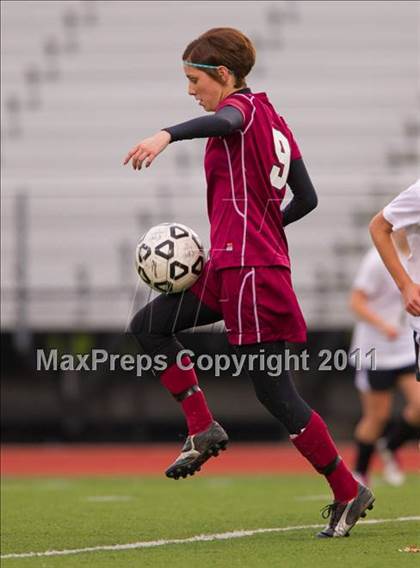 Thumbnail 3 in Elmira @ Corning (Section 4 Class AA Semifinal) photogallery.