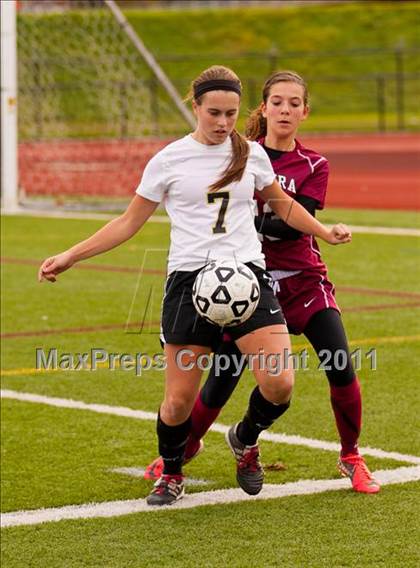 Thumbnail 1 in Elmira @ Corning (Section 4 Class AA Semifinal) photogallery.