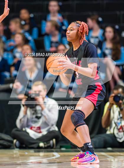 Thumbnail 3 in Rolesville vs Hoggard (NCHSAA 4A Regional Final) photogallery.