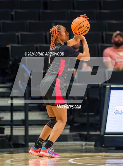 Thumbnail 1 in Rolesville vs Hoggard (NCHSAA 4A Regional Final) photogallery.