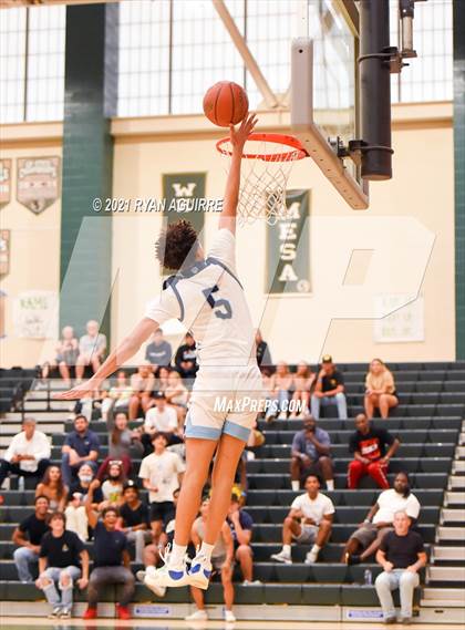 Thumbnail 3 in Venice @ Linfield Christian (CIF D4AA Quarterfinal) photogallery.