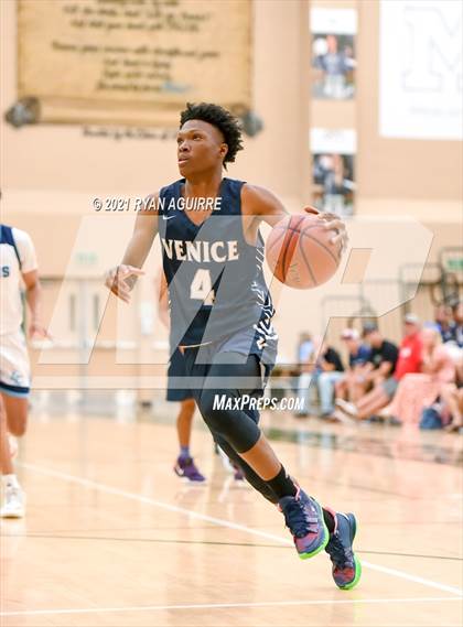 Thumbnail 1 in Venice @ Linfield Christian (CIF D4AA Quarterfinal) photogallery.