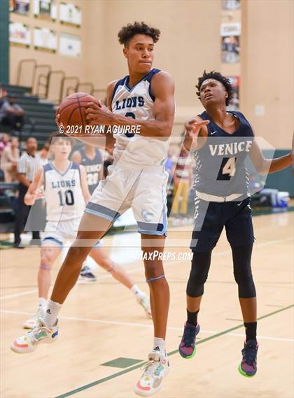 Thumbnail 2 in Venice @ Linfield Christian (CIF D4AA Quarterfinal) photogallery.