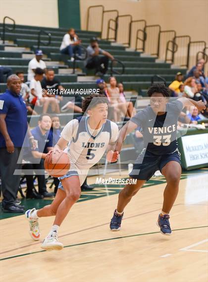 Thumbnail 2 in Venice @ Linfield Christian (CIF D4AA Quarterfinal) photogallery.