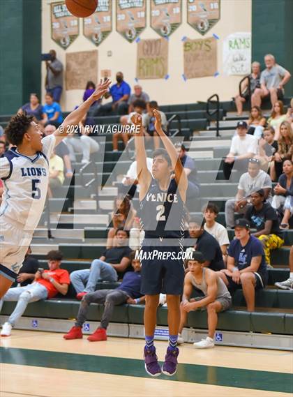 Thumbnail 2 in Venice @ Linfield Christian (CIF D4AA Quarterfinal) photogallery.