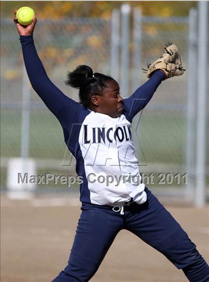 Thumbnail 1 in Northglenn vs Abraham Lincoln (CHSSA 5A State Tournament) photogallery.