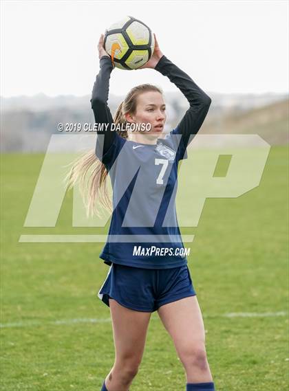 Thumbnail 2 in Rocky Mountain vs. Columbine photogallery.