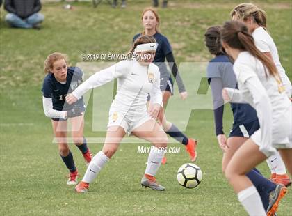 Thumbnail 2 in Rocky Mountain vs. Columbine photogallery.