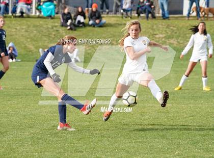 Thumbnail 3 in Rocky Mountain vs. Columbine photogallery.