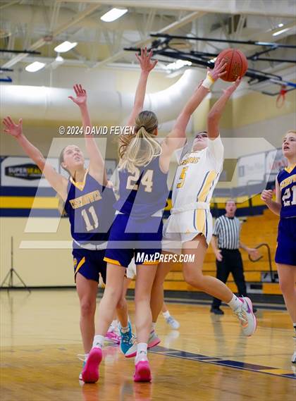 Thumbnail 2 in Kettle Moraine @ New Berlin West photogallery.