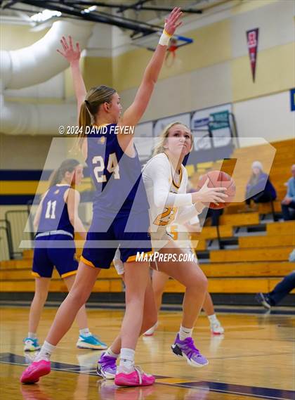 Thumbnail 1 in Kettle Moraine @ New Berlin West photogallery.