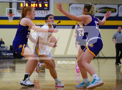Thumbnail 2 in Kettle Moraine @ New Berlin West photogallery.