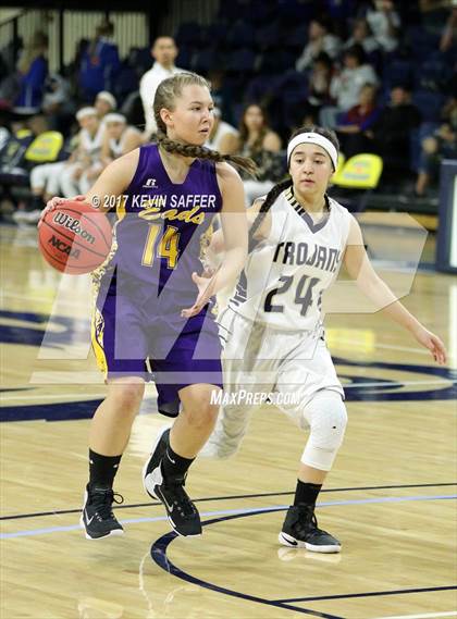 Thumbnail 3 in Eads vs. Antonito  (CHSAA 1A Consolation Semifinal) photogallery.