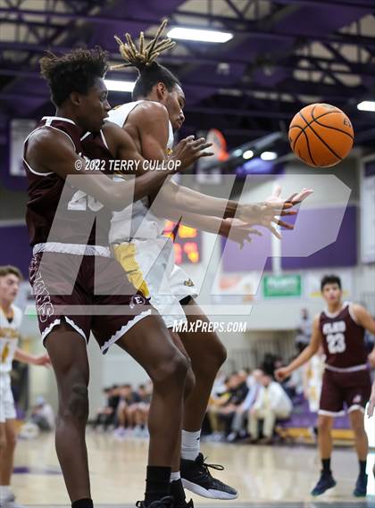 Thumbnail 1 in Roy vs. Elko (Riverton Holiday Tournament) photogallery.