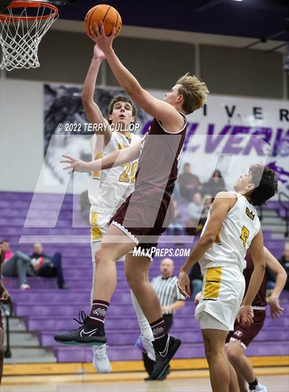 Thumbnail 2 in Roy vs. Elko (Riverton Holiday Tournament) photogallery.