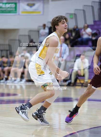 Thumbnail 2 in Roy vs. Elko (Riverton Holiday Tournament) photogallery.