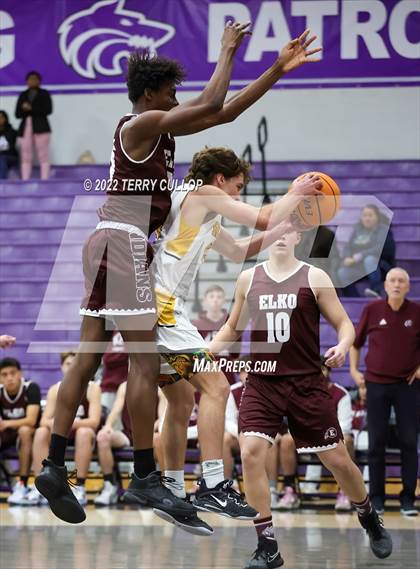 Thumbnail 1 in Roy vs. Elko (Riverton Holiday Tournament) photogallery.