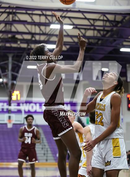 Thumbnail 3 in Roy vs. Elko (Riverton Holiday Tournament) photogallery.