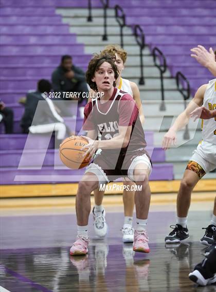 Thumbnail 2 in Roy vs. Elko (Riverton Holiday Tournament) photogallery.