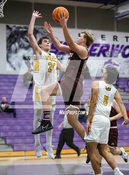 Thumbnail 3 in Roy vs. Elko (Riverton Holiday Tournament) photogallery.