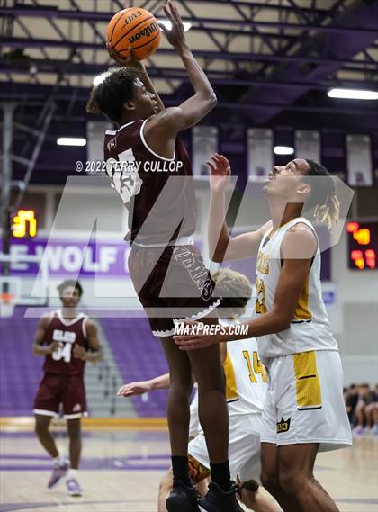 Thumbnail 1 in Roy vs. Elko (Riverton Holiday Tournament) photogallery.