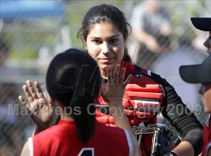 Thumbnail 1 in Harvard-Westlake @ Notre Dame photogallery.