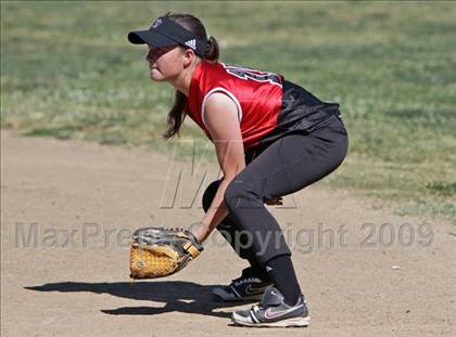 Thumbnail 2 in Harvard-Westlake @ Notre Dame photogallery.