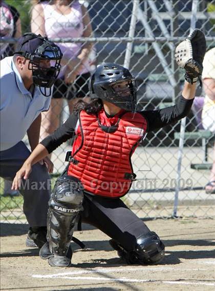 Thumbnail 1 in Harvard-Westlake @ Notre Dame photogallery.