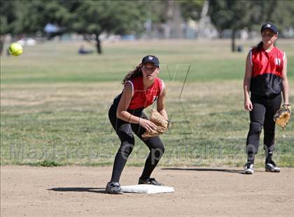 Thumbnail 1 in Harvard-Westlake @ Notre Dame photogallery.