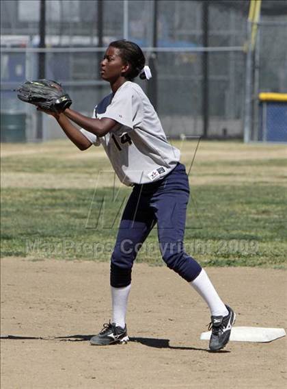 Thumbnail 1 in Harvard-Westlake @ Notre Dame photogallery.