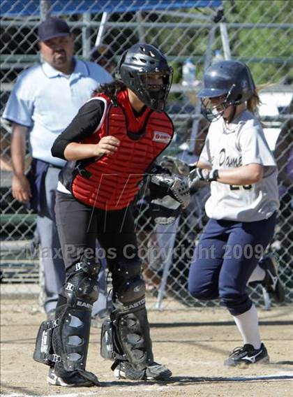 Thumbnail 1 in Harvard-Westlake @ Notre Dame photogallery.