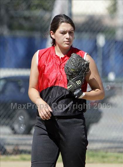 Thumbnail 3 in Harvard-Westlake @ Notre Dame photogallery.